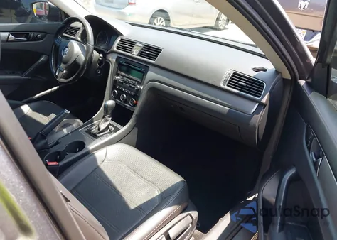 2015 Volkswagen Passat 1.8T Wolfsburg Edition from USA, damaged, VIN 1VWAT7A36FC038138